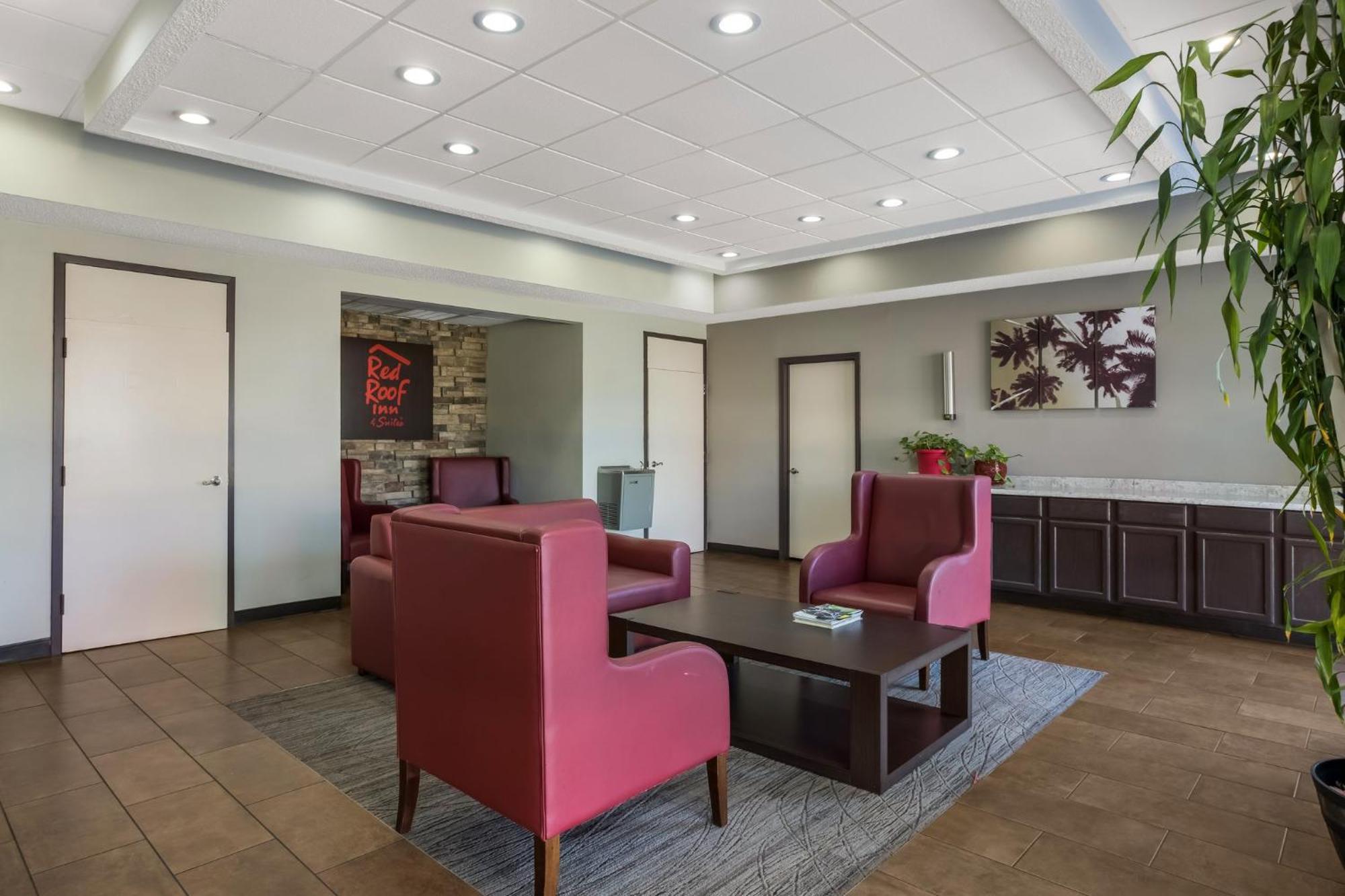 Red Roof Inn & Suites Statesboro - University Statesboro