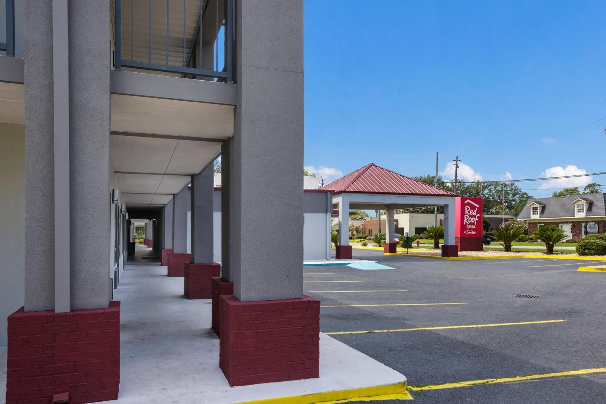 Hotel Red Roof Inn & Suites Statesboro - University Statesboro