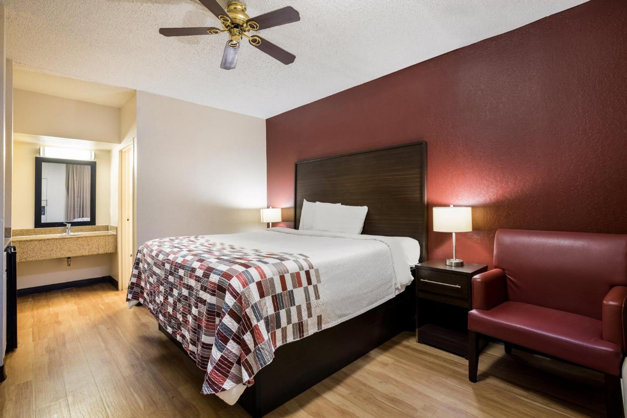 Red Roof Inn & Suites Statesboro - University Hotel 3*